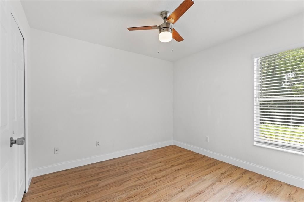 For Rent: $2,300 (4 beds, 2 baths, 1956 Square Feet)