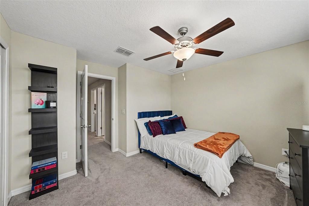 For Rent: $2,650 (2 beds, 2 baths, 1733 Square Feet)
