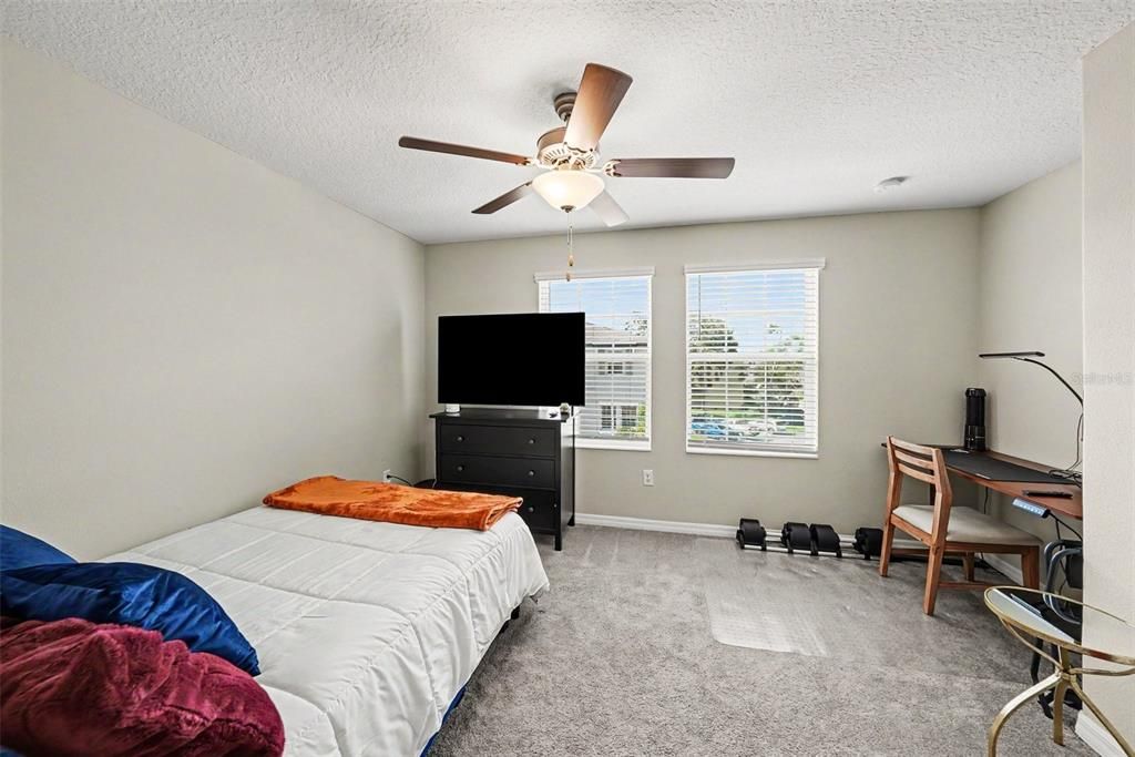 For Rent: $2,650 (2 beds, 2 baths, 1733 Square Feet)