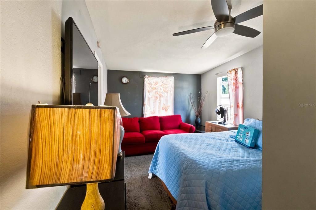 En Venta: $290,000 (3 camas, 2 baños, 1152 Pies cuadrados)