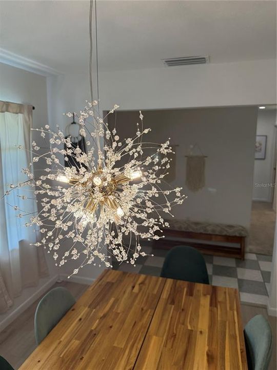 На продажу: $349,900 (3 спален, 2 ванн, 1431 Квадратных фут)