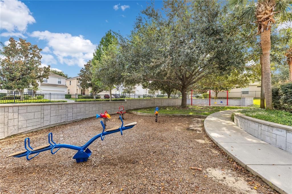 En Venta: $698,000 (6 camas, 4 baños, 2812 Pies cuadrados)