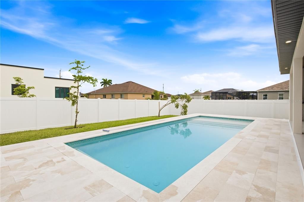 For Sale: $799,000 (3 beds, 3 baths, 2420 Square Feet)