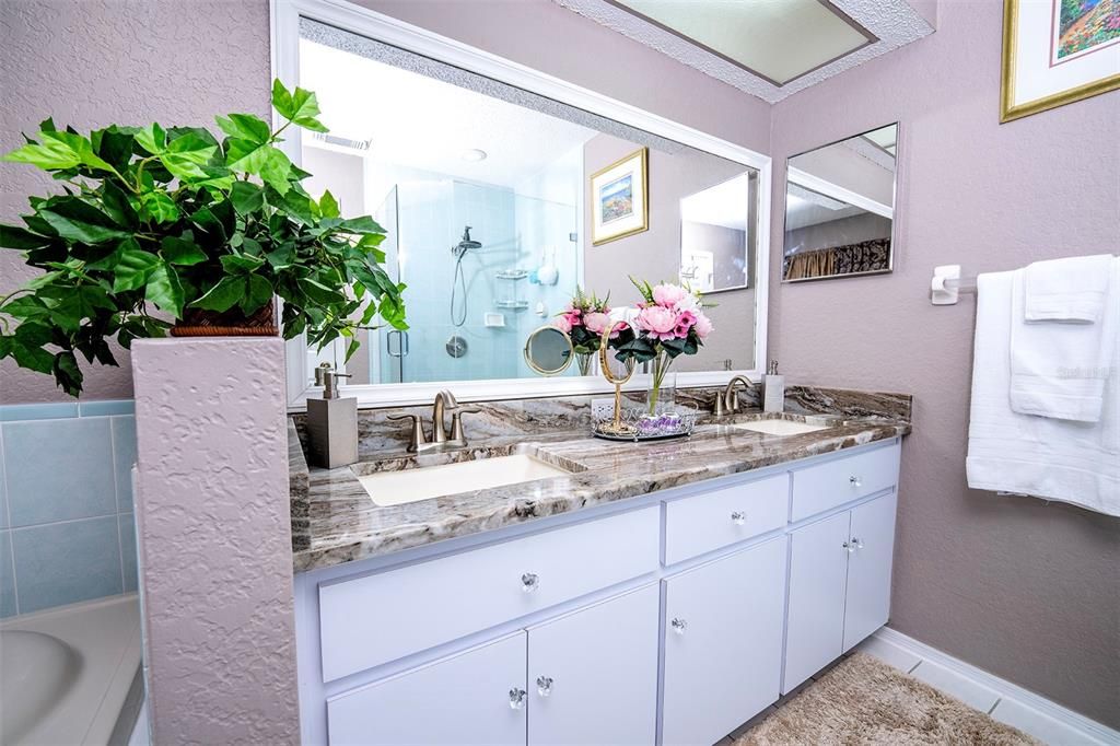 En Venta: $410,000 (3 camas, 2 baños, 1695 Pies cuadrados)
