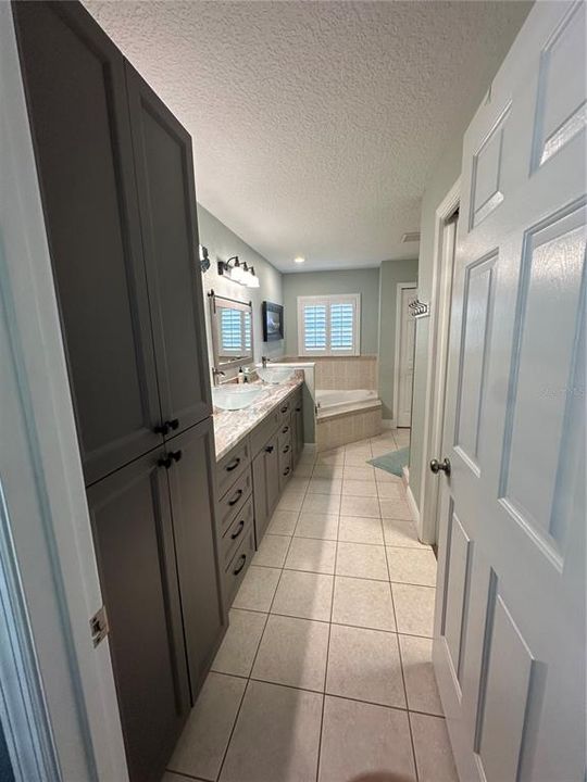 For Sale: $459,000 (3 beds, 2 baths, 1988 Square Feet)