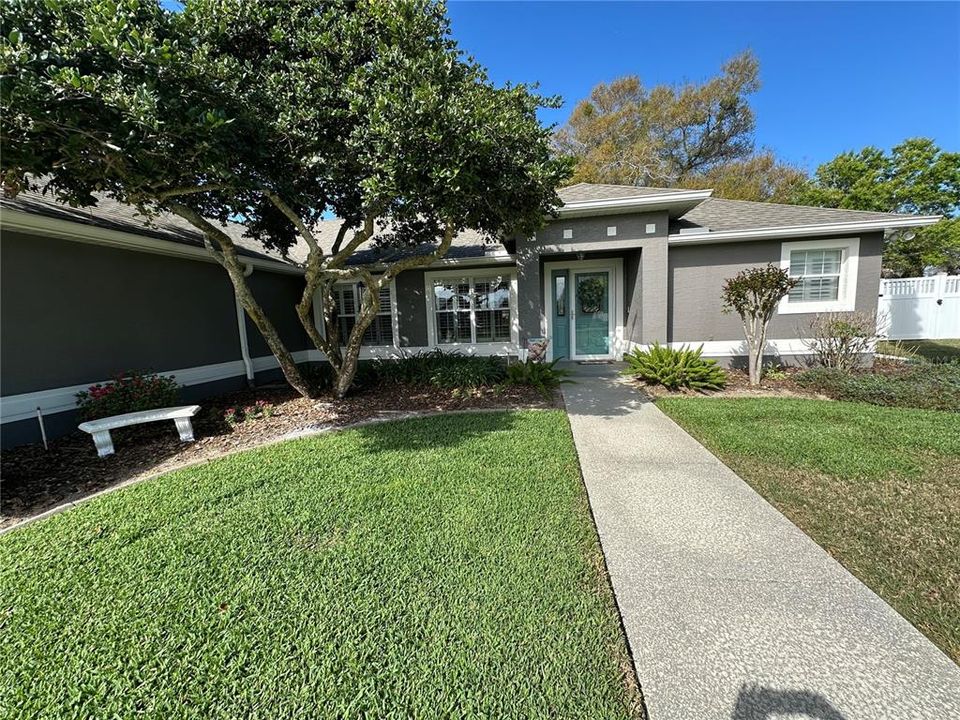 For Sale: $459,000 (3 beds, 2 baths, 1988 Square Feet)