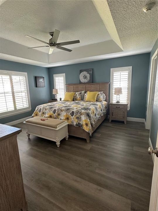 For Sale: $459,000 (3 beds, 2 baths, 1988 Square Feet)