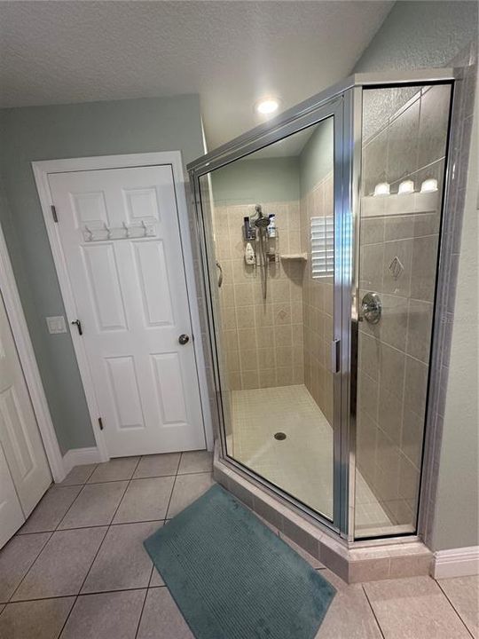 For Sale: $459,000 (3 beds, 2 baths, 1988 Square Feet)