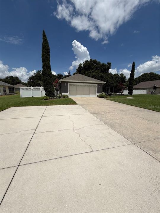For Sale: $459,000 (3 beds, 2 baths, 1988 Square Feet)