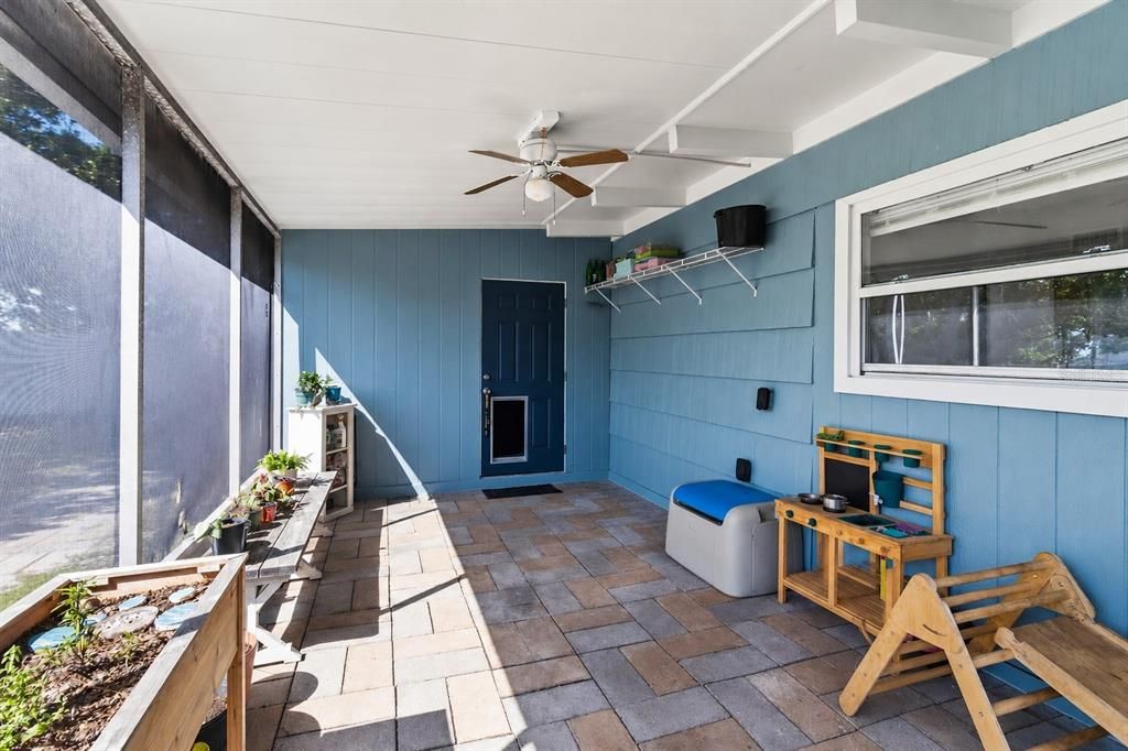 En Venta: $350,000 (3 camas, 2 baños, 1088 Pies cuadrados)