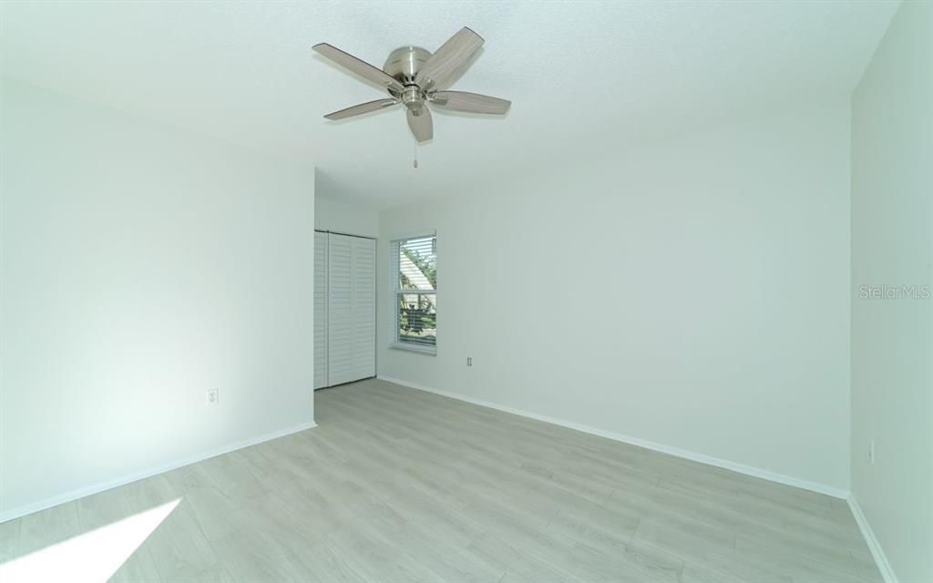 В аренду: $1,895 (2 спален, 2 ванн, 995 Квадратных фут)