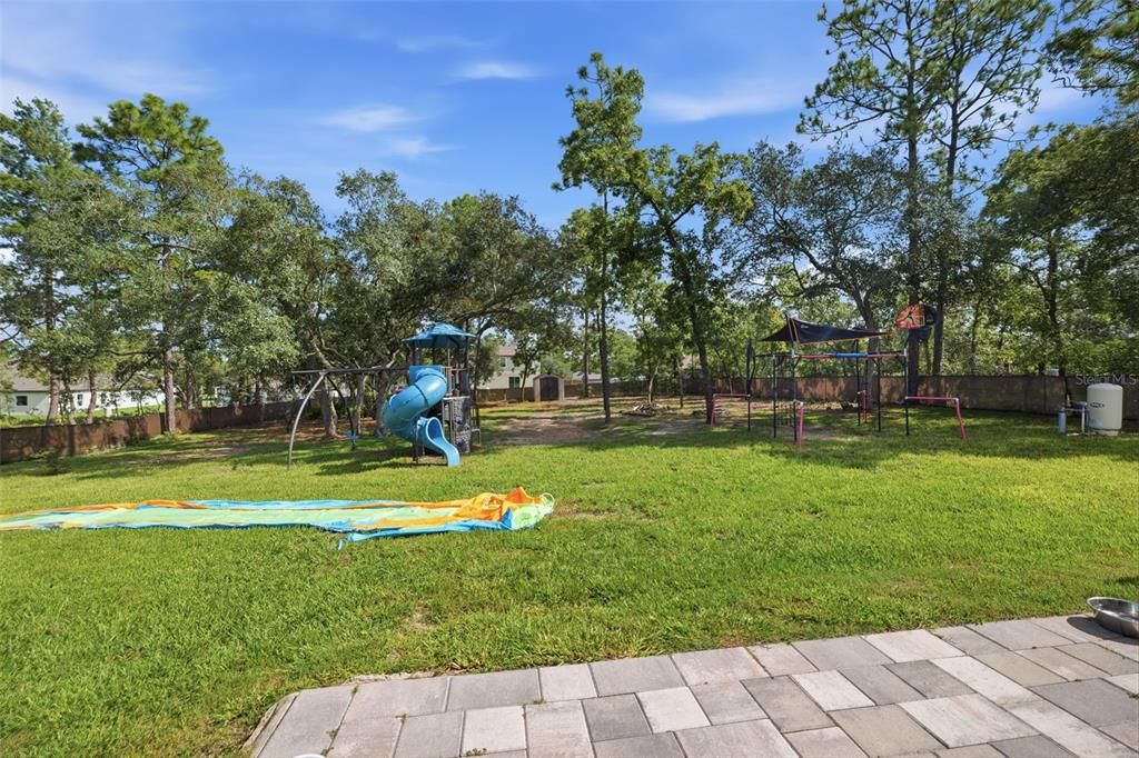 For Sale: $399,000 (4 beds, 2 baths, 2060 Square Feet)