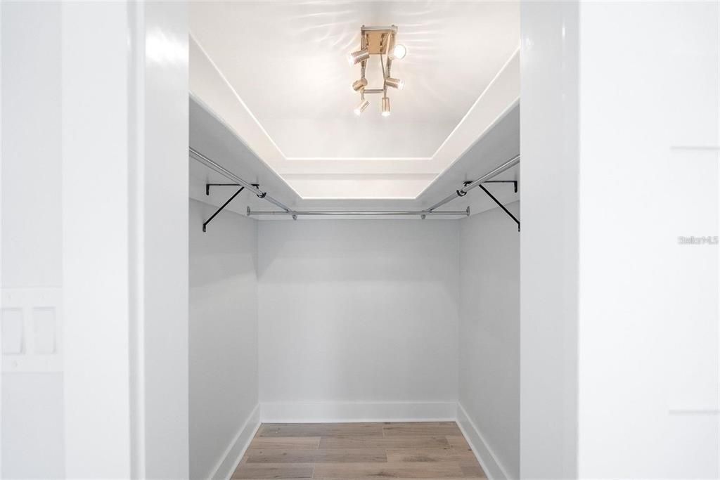 En Venta: $2,500,000 (4 camas, 3 baños, 3198 Pies cuadrados)