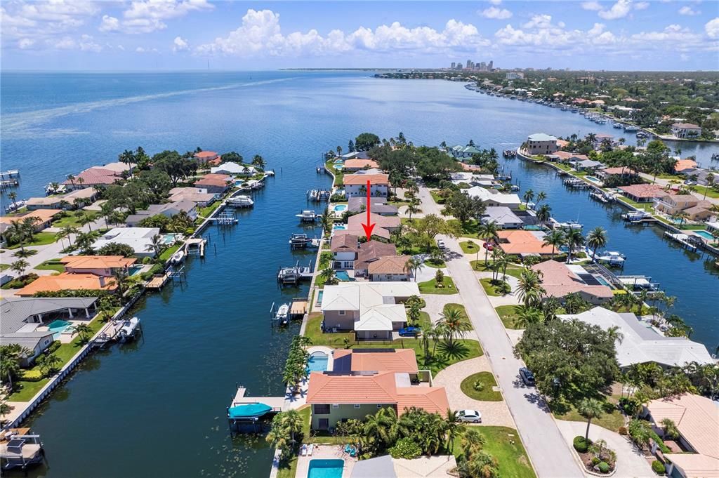 En Venta: $2,500,000 (4 camas, 3 baños, 3198 Pies cuadrados)