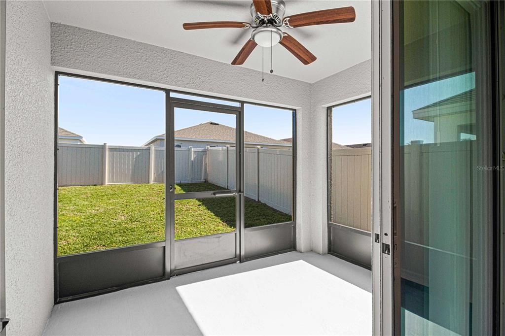 For Rent: $1,950 (4 beds, 2 baths, 1827 Square Feet)