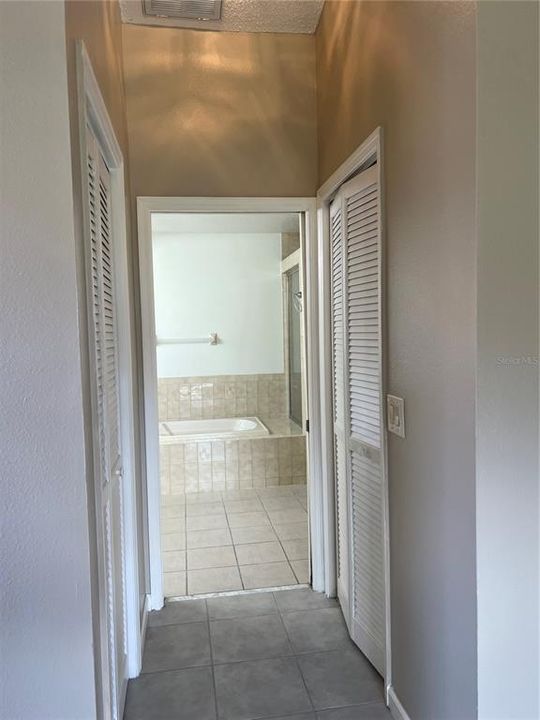 For Sale: $355,000 (3 beds, 2 baths, 1644 Square Feet)