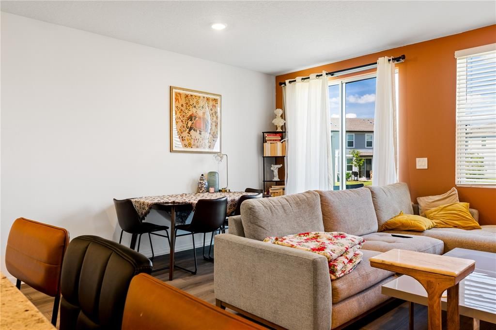For Rent: $2,300 (3 beds, 2 baths, 1485 Square Feet)