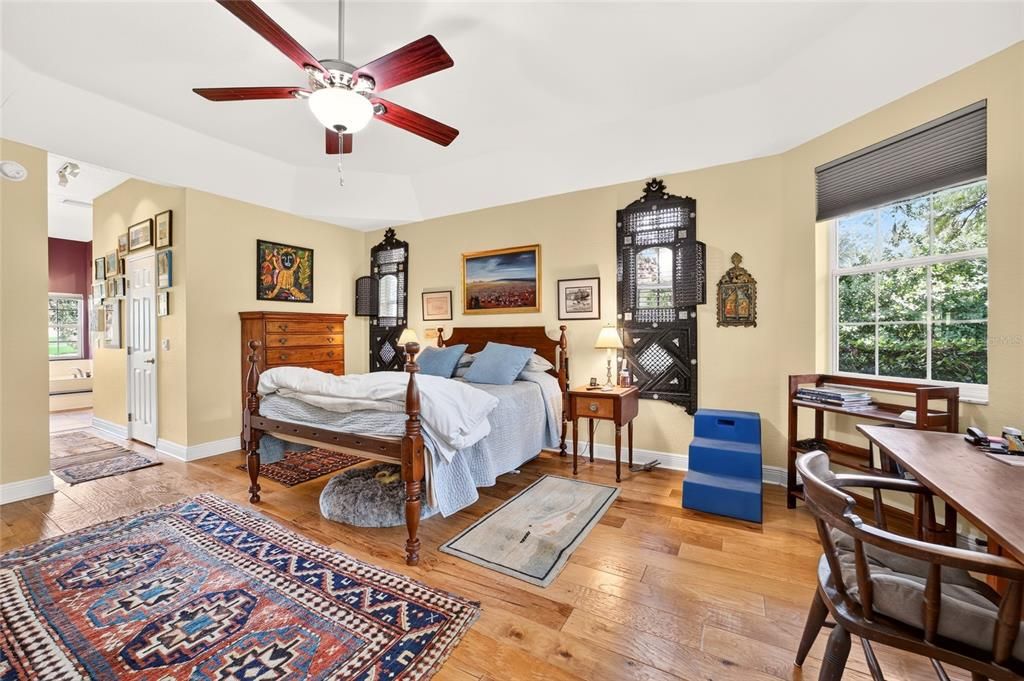 For Sale: $599,000 (3 beds, 2 baths, 2281 Square Feet)
