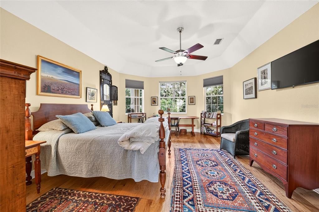 For Sale: $599,000 (3 beds, 2 baths, 2281 Square Feet)