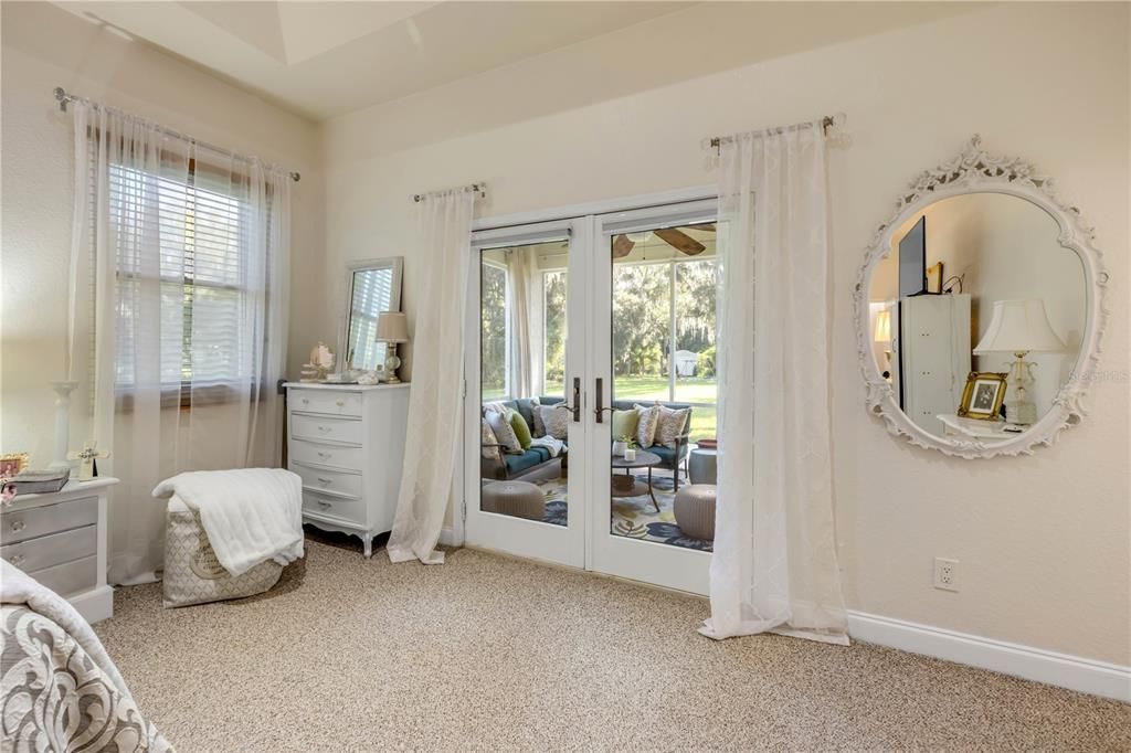 En Venta: $1,495,000 (4 camas, 3 baños, 3515 Pies cuadrados)