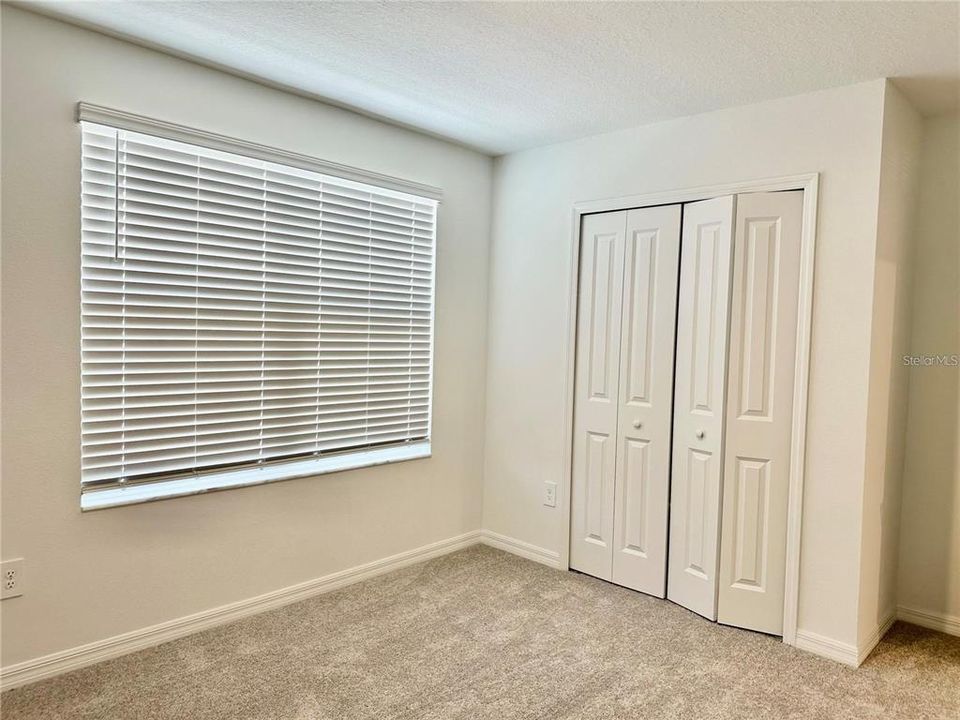 For Rent: $2,900 (5 beds, 2 baths, 2215 Square Feet)