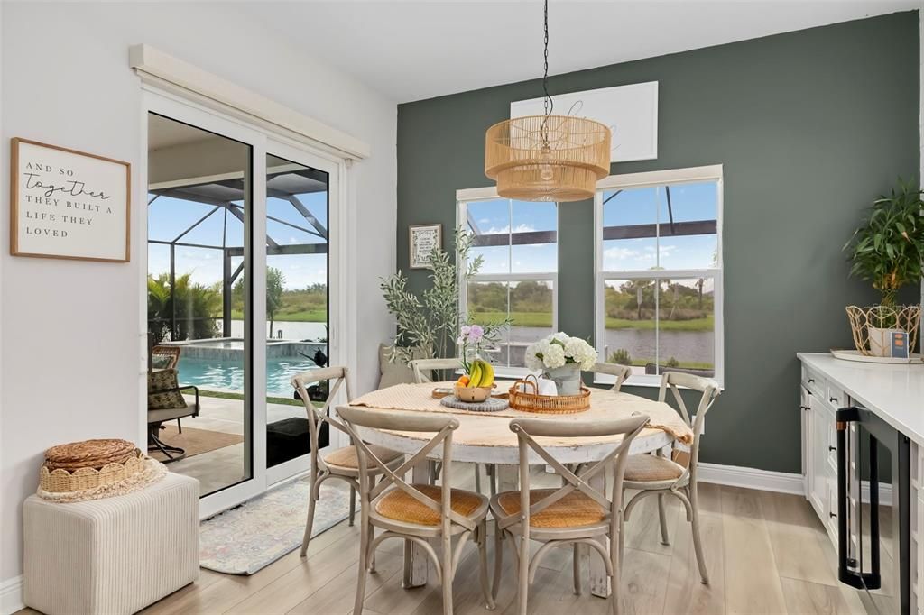 Activo con contrato: $1,599,000 (4 camas, 3 baños, 3651 Pies cuadrados)