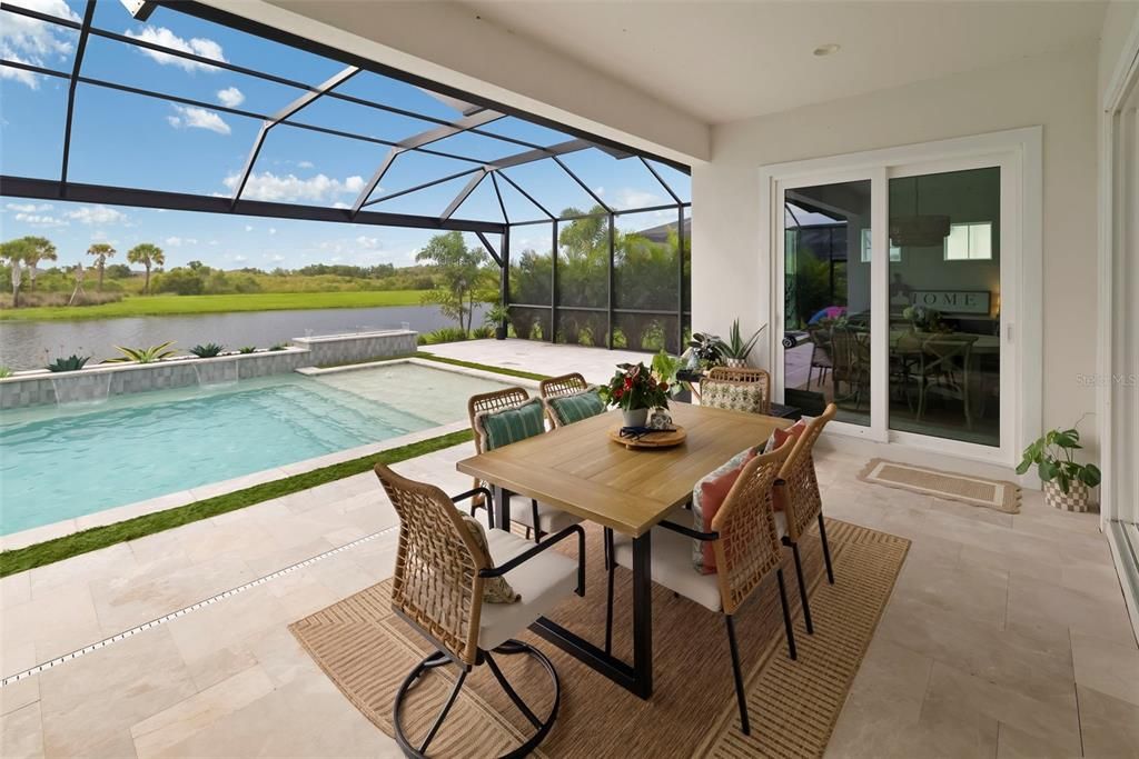 Activo con contrato: $1,599,000 (4 camas, 3 baños, 3651 Pies cuadrados)
