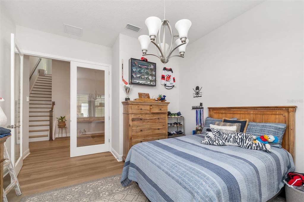 Activo con contrato: $1,599,000 (4 camas, 3 baños, 3651 Pies cuadrados)