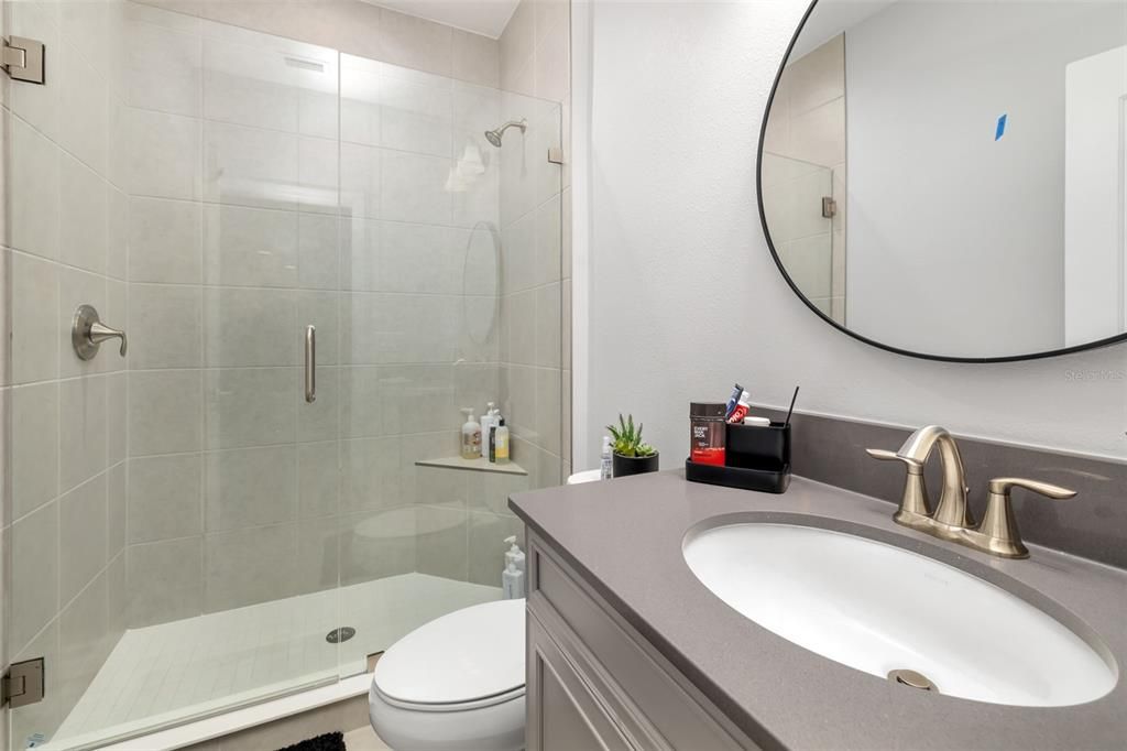 Activo con contrato: $1,599,000 (4 camas, 3 baños, 3651 Pies cuadrados)