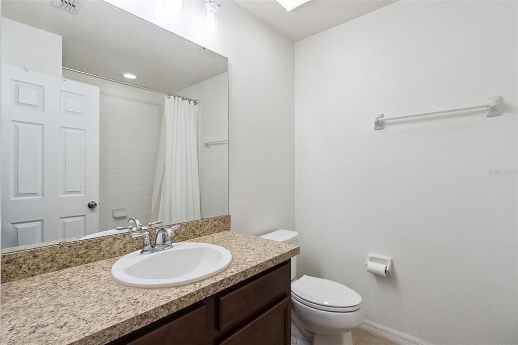 En Venta: $295,000 (3 camas, 2 baños, 1528 Pies cuadrados)
