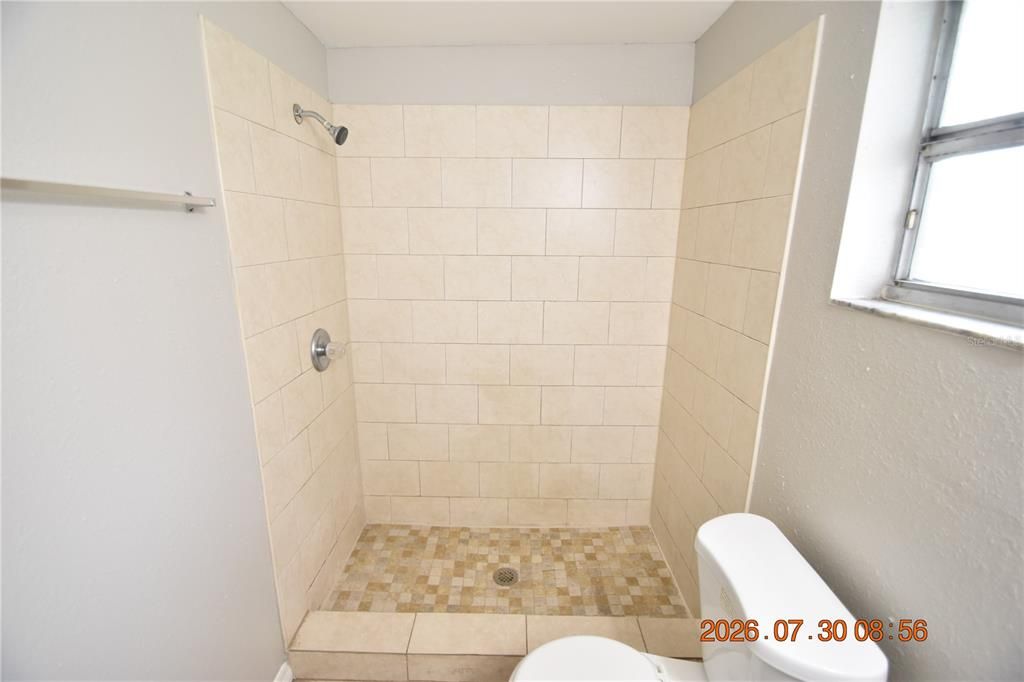 For Rent: $1,925 (4 beds, 2 baths, 1296 Square Feet)