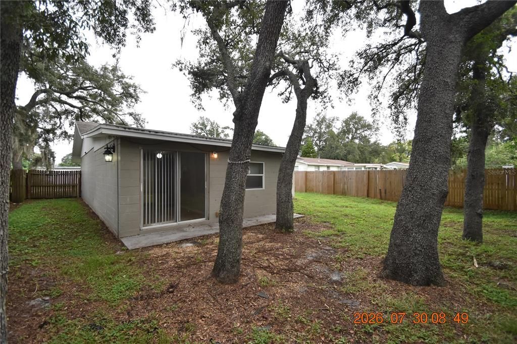 For Rent: $1,925 (4 beds, 2 baths, 1296 Square Feet)