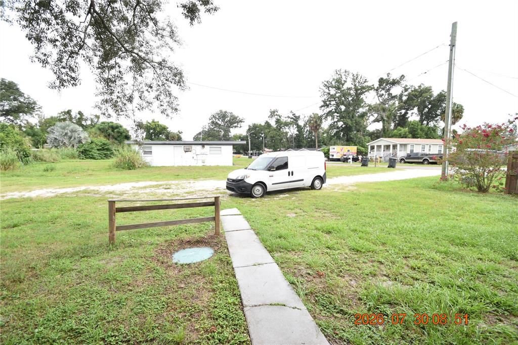 For Rent: $1,925 (4 beds, 2 baths, 1296 Square Feet)