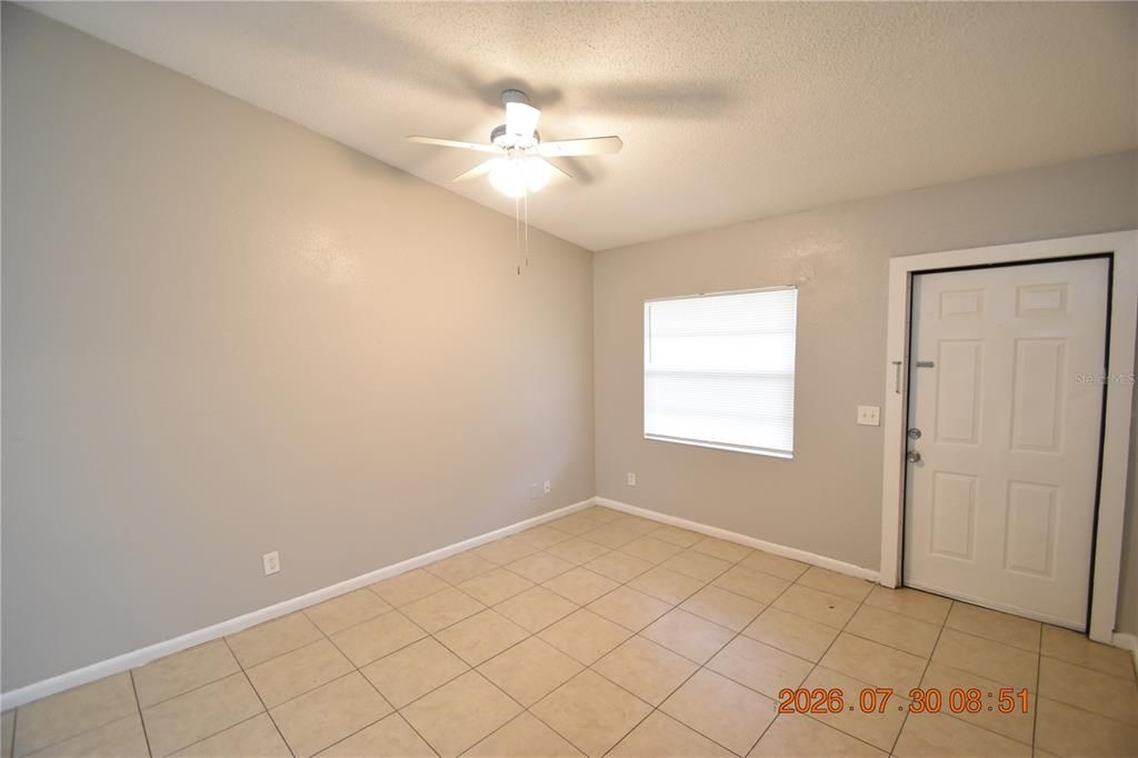 For Rent: $1,925 (4 beds, 2 baths, 1296 Square Feet)