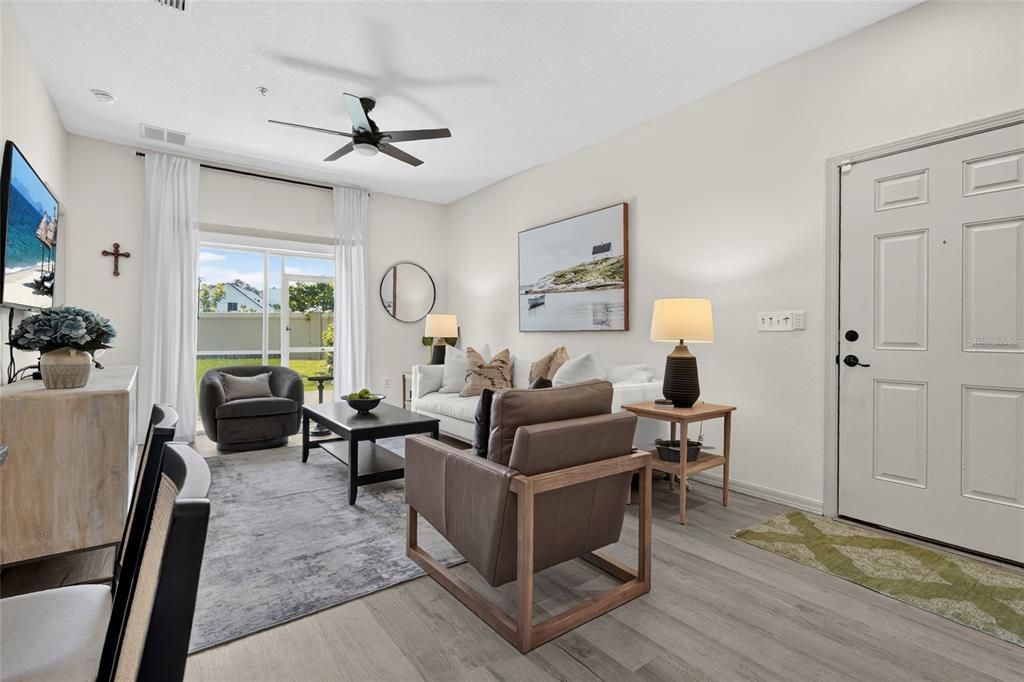 For Sale: $285,000 (3 beds, 2 baths, 1210 Square Feet)