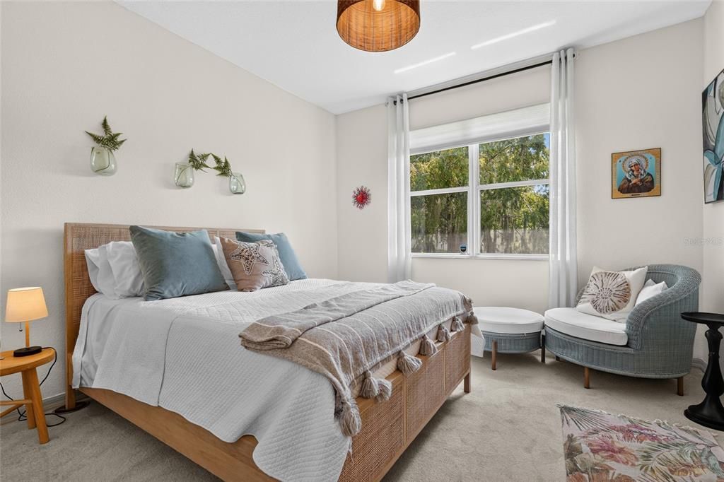 For Sale: $285,000 (3 beds, 2 baths, 1210 Square Feet)