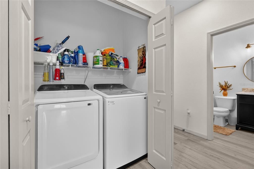 For Sale: $285,000 (3 beds, 2 baths, 1210 Square Feet)