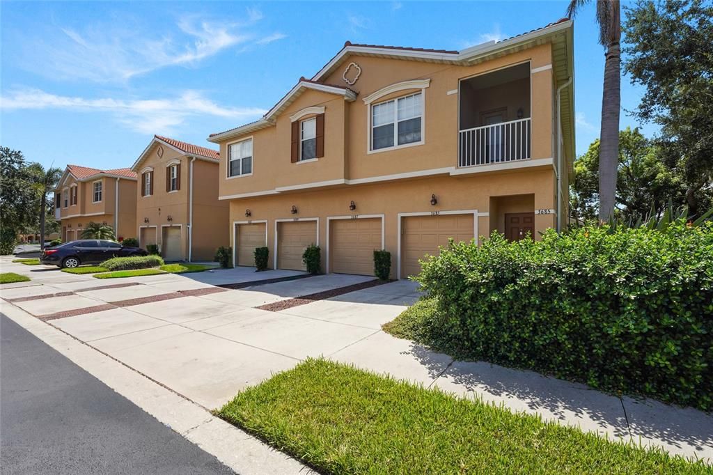 For Sale: $285,000 (3 beds, 2 baths, 1210 Square Feet)