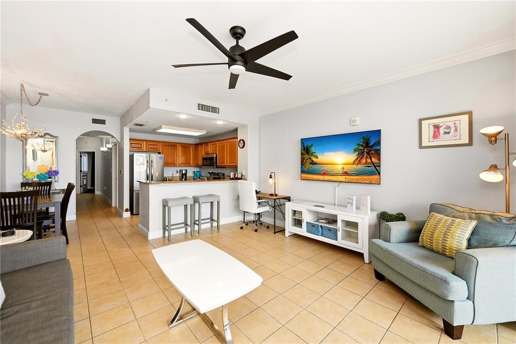 En Venta: $290,000 (1 camas, 2 baños, 798 Pies cuadrados)