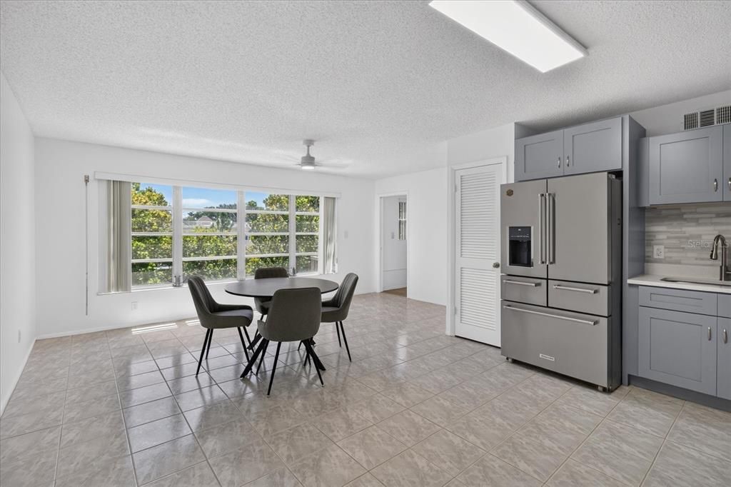For Sale: $230,000 (2 beds, 2 baths, 1340 Square Feet)