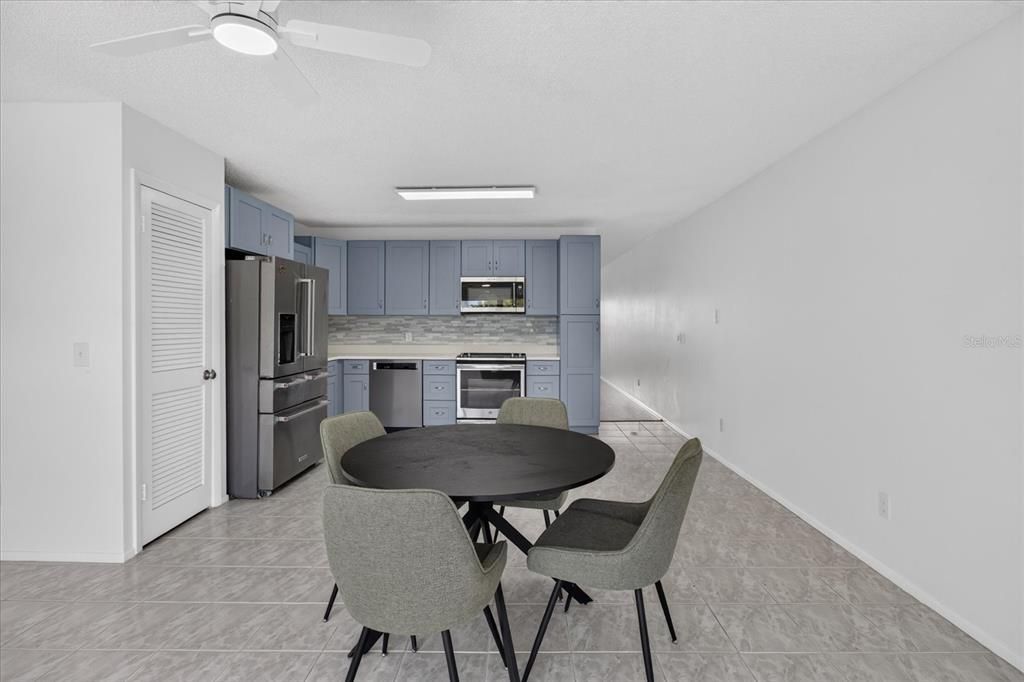 For Sale: $230,000 (2 beds, 2 baths, 1340 Square Feet)
