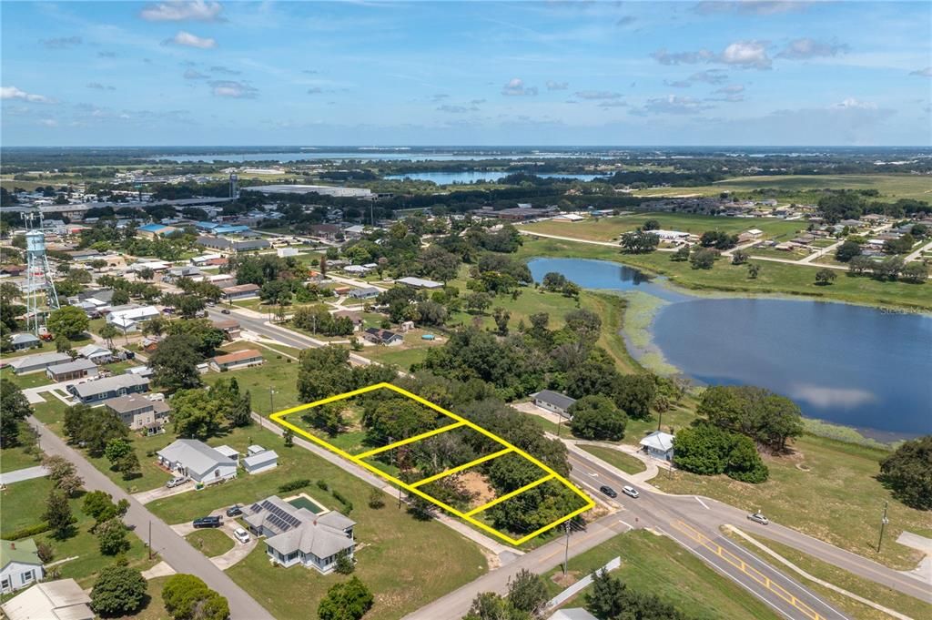 На продажу: $300,000 (0.80 acres)