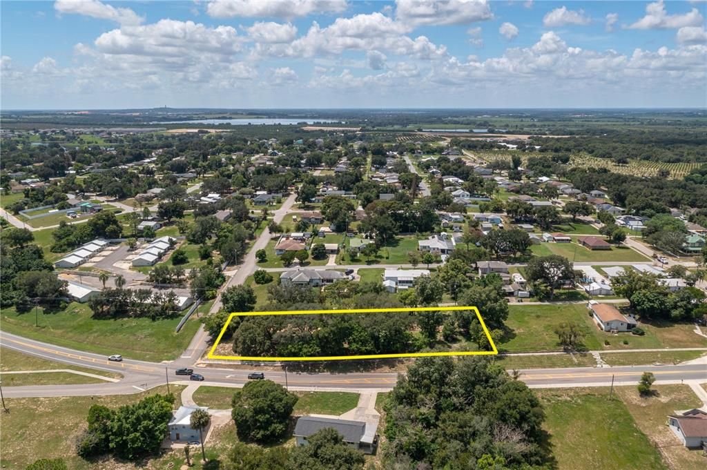 На продажу: $300,000 (0.80 acres)