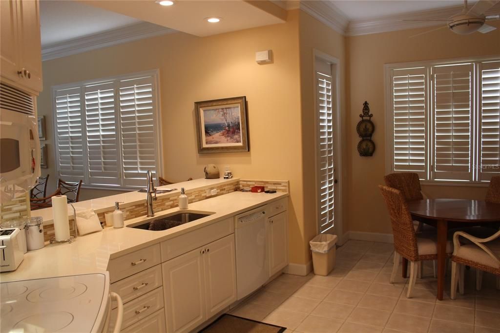For Sale: $475,000 (2 beds, 2 baths, 1871 Square Feet)