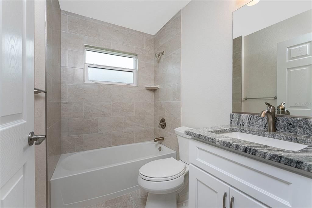 For Sale: $325,000 (3 beds, 2 baths, 1437 Square Feet)