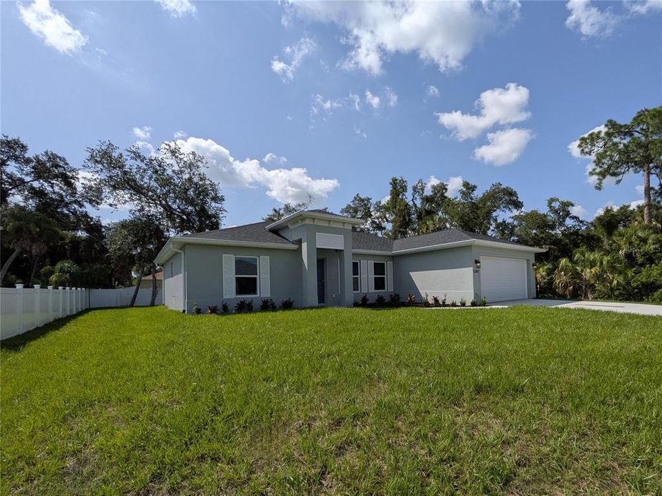 For Sale: $325,000 (3 beds, 2 baths, 1437 Square Feet)