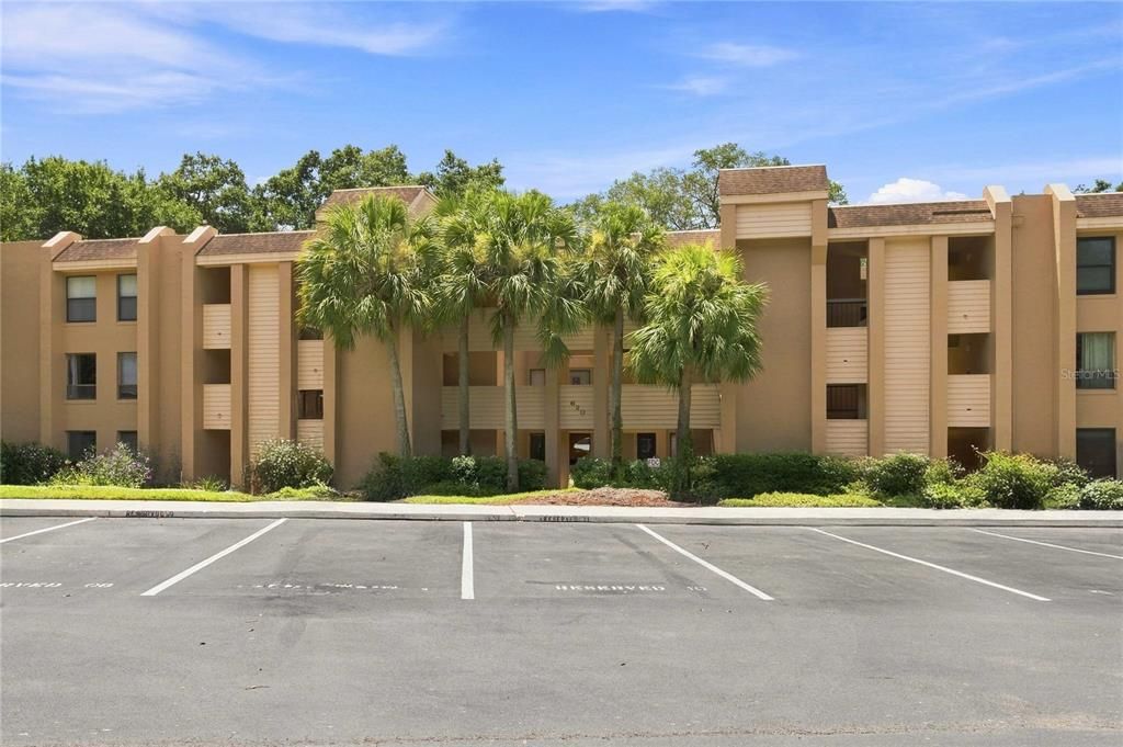 For Sale: $160,000 (2 beds, 1 baths, 929 Square Feet)