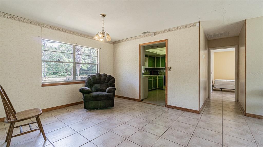 На продажу: $699,000 (5 спален, 3 ванн, 1820 Квадратных фут)