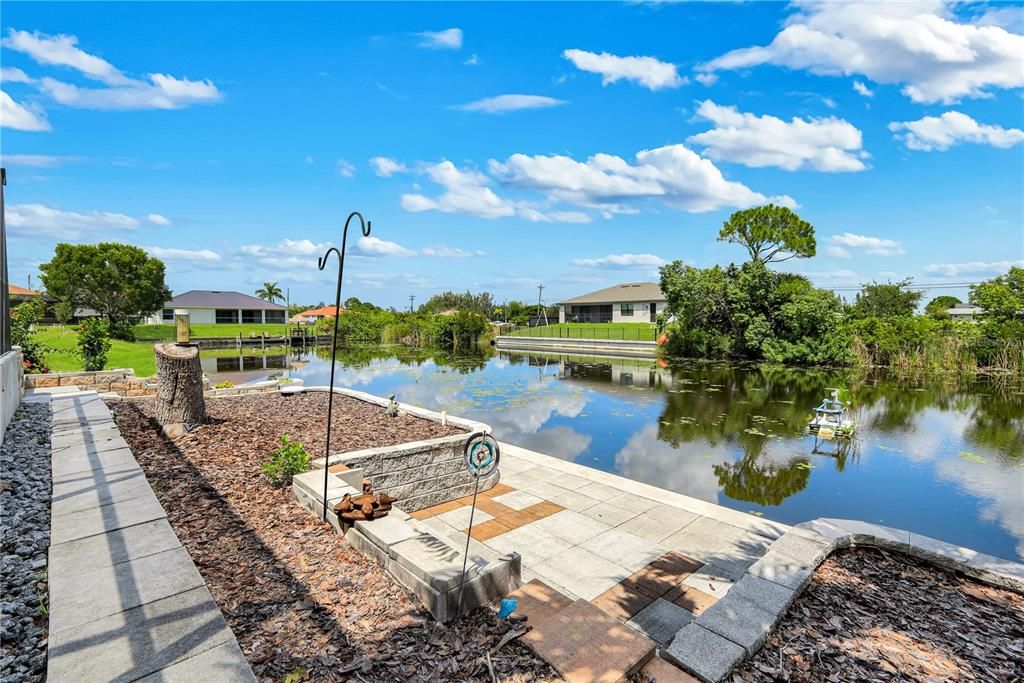For Sale: $449,900 (3 beds, 2 baths, 2037 Square Feet)