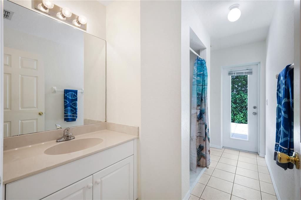 For Sale: $449,900 (3 beds, 2 baths, 2037 Square Feet)